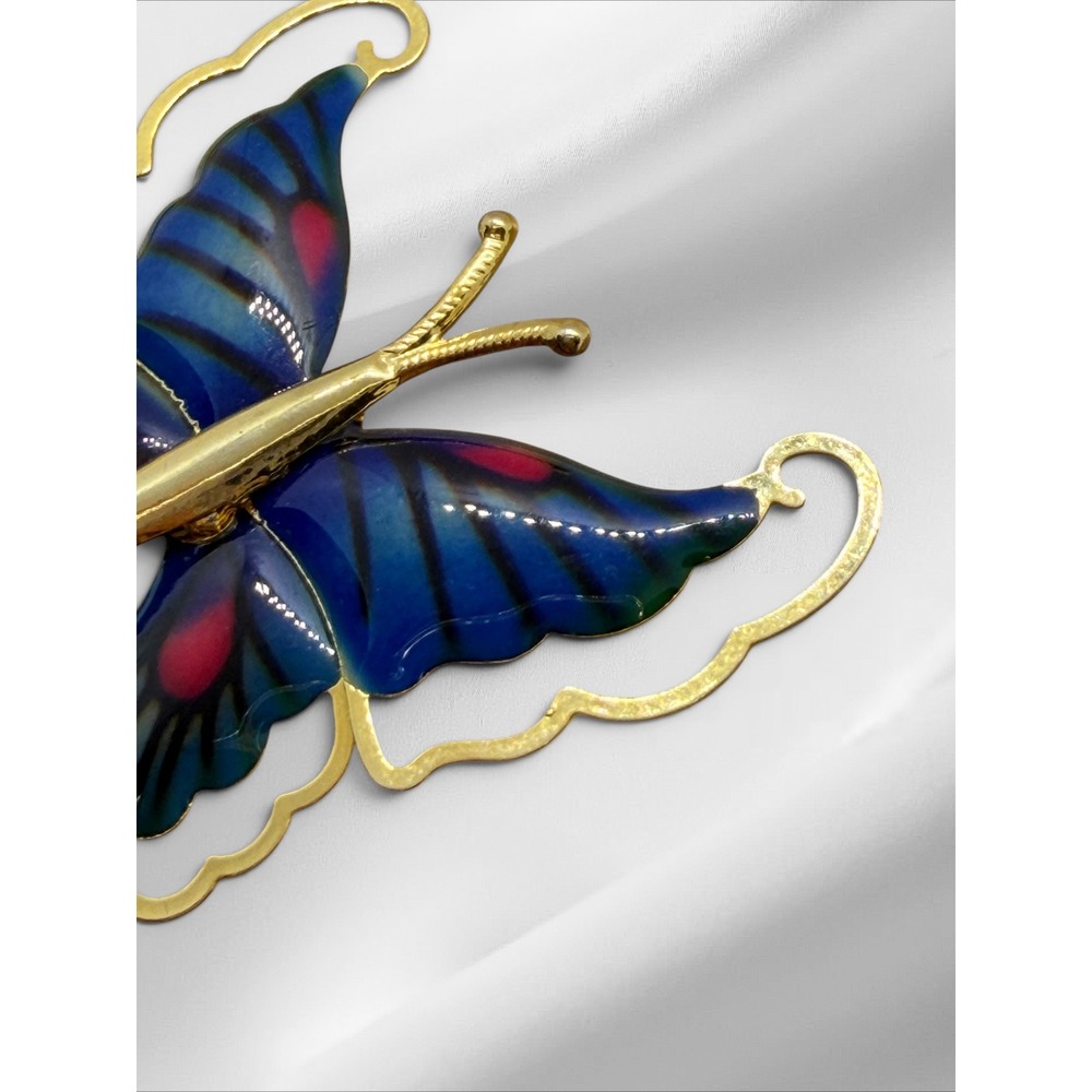 Vintage Gold Tone Blue Enamel Butterfly Brooch Pin Whimsical Nature Jewelry - Picture 3 of 9